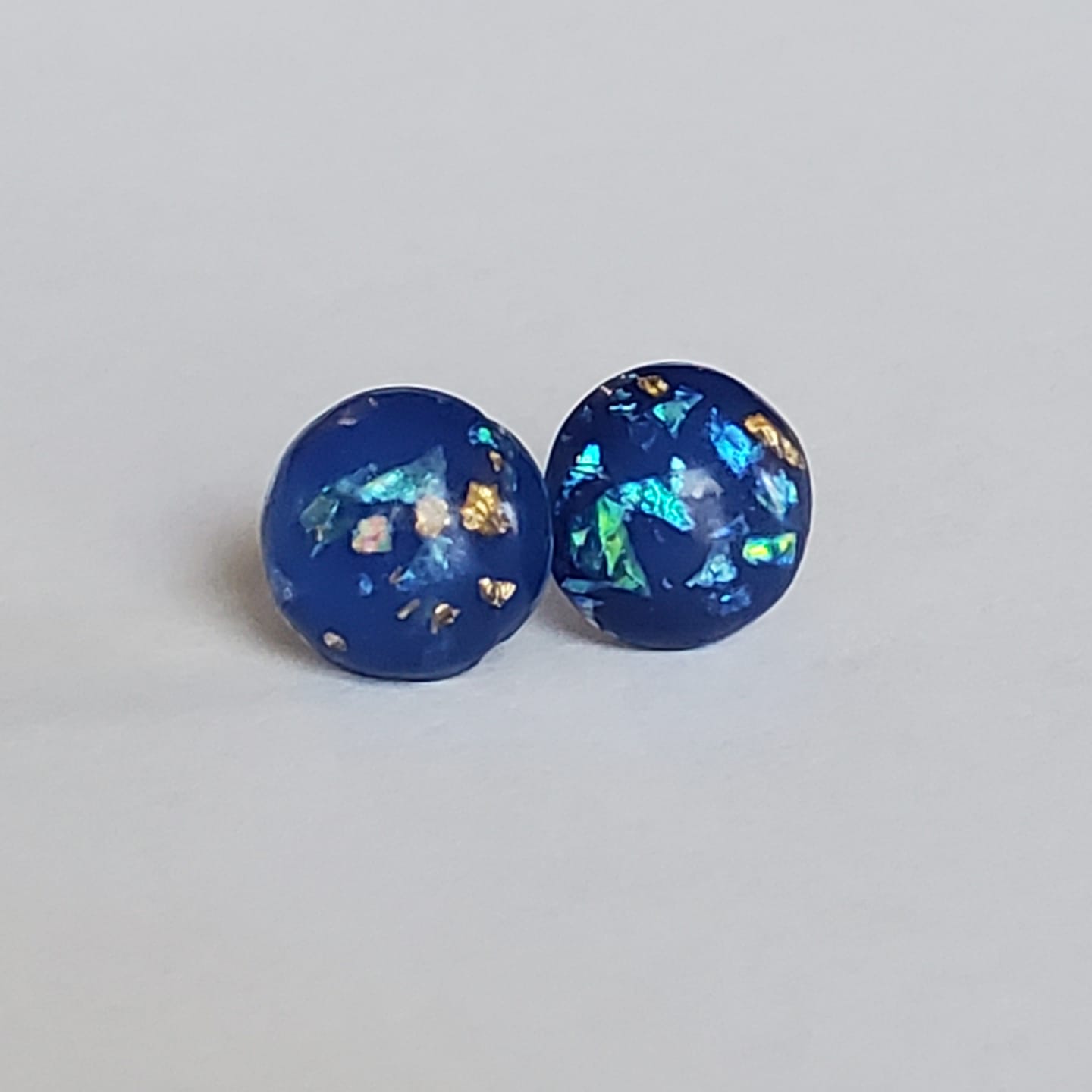 Customer photo review of Gold Fleck Button 10mm Studs Hypoallergenic Earrings for Sensitive Ears Made with Plastic Posts