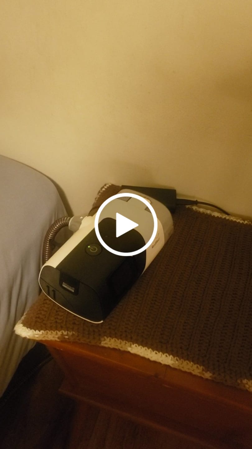 Customer video review of ResMed AirSense 11 AutoSet CPAP Machine with HumidAir Heated Humidifier