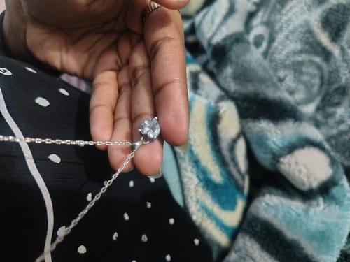 Customer photo review of Anushka Sharma Silver Solitaire Heart  Pendant with Link Chain