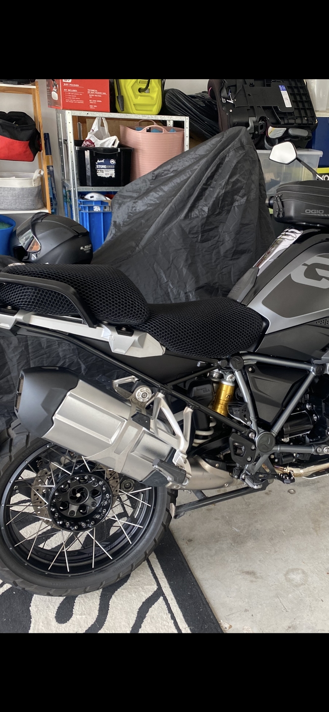 Wind Rider mesh seat cover on a BMW R 1250 GS