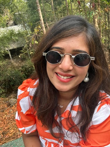 Customer photo review of Orbit | Silver Black Round Sunglasses MG3585