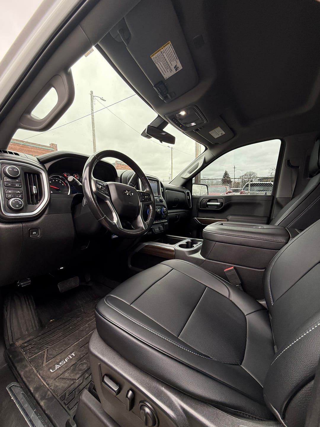 Customer photo review of 2019+ Chevrolet Silverado Premium Custom Leather Seat Covers