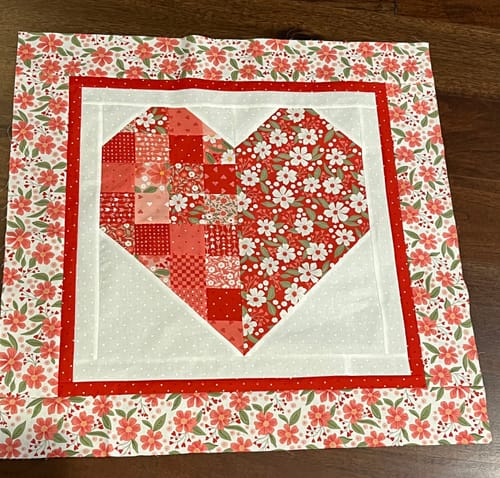 Customer photo review of Pretty Patchwork Heart Mini - Heart Background