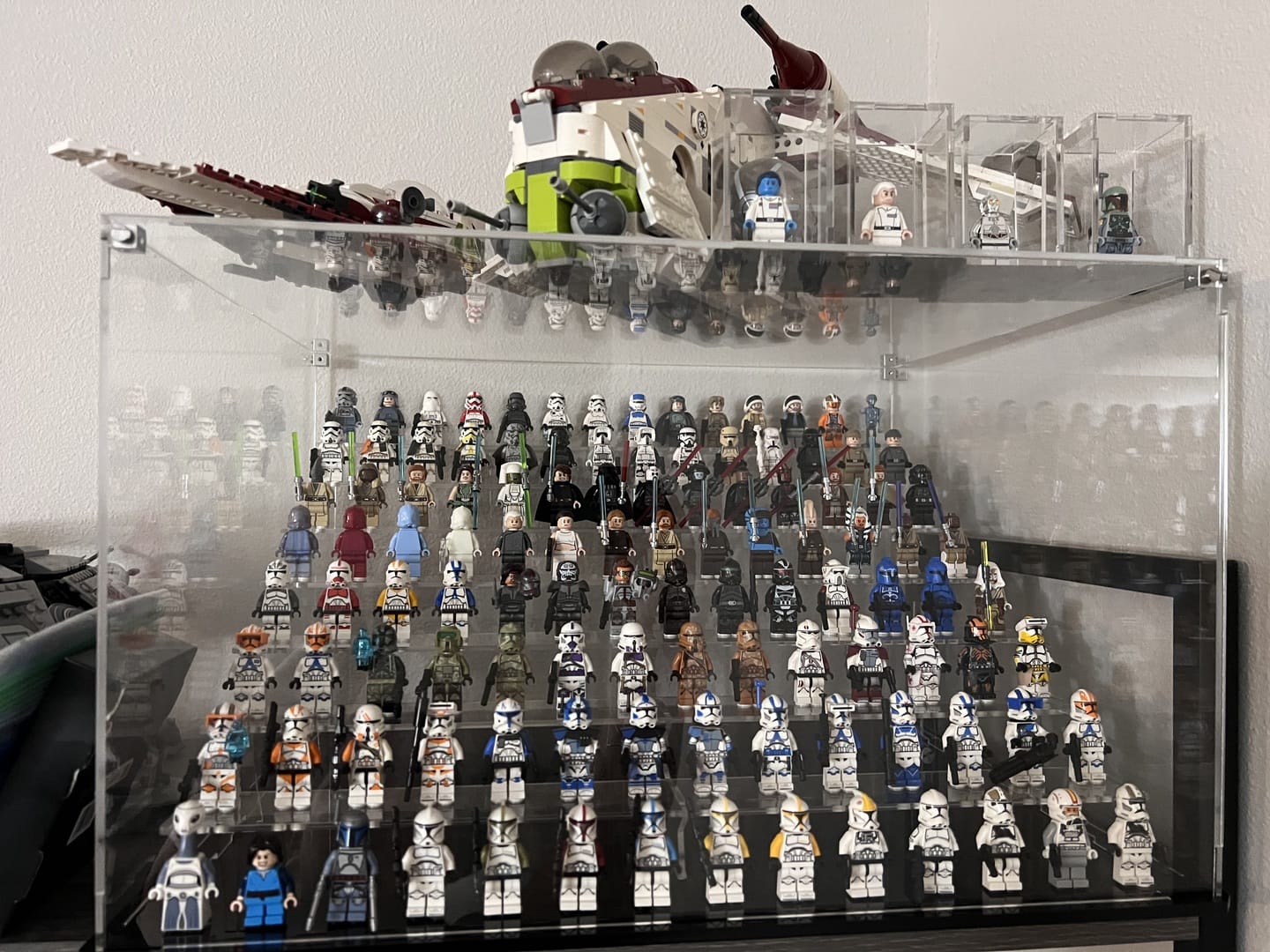 Customer photo review of Display Case / Stand for LEGO® 112 Minifigures