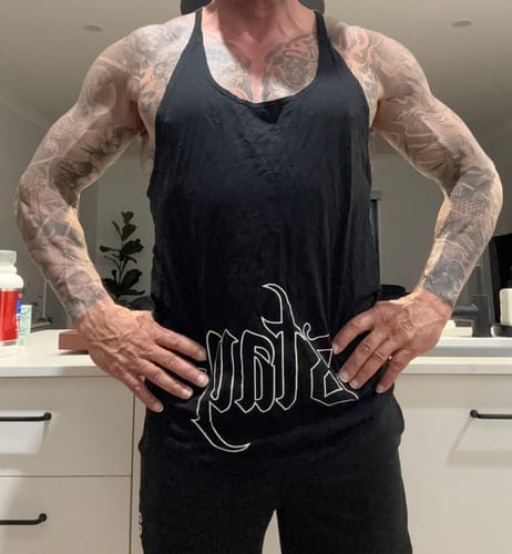 Customer photo review of Hollow T-Back - gym singlet tanktop Stringer  - Black/White