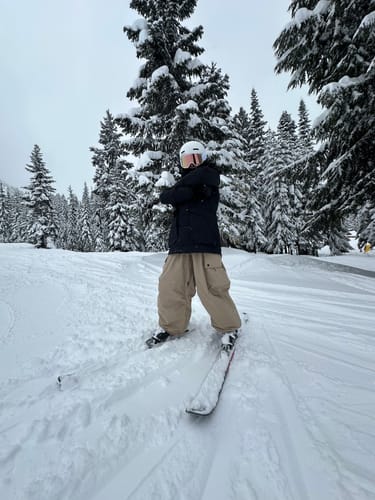 Customer photo review of Women's Black Lightweight Inner Leg Vents Baggy Snow Pants