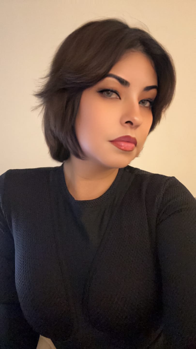 Customer photo review of Workout Top Extra Sex Black