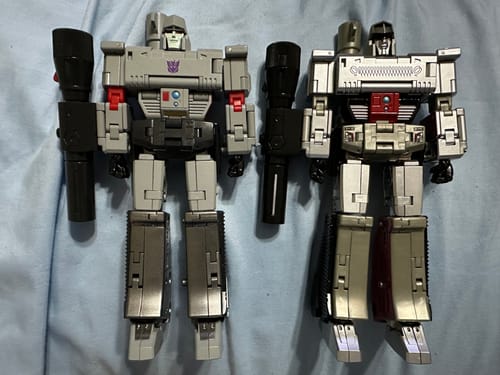 Customer photo review of NA NewAge S01EX S-01EX Romulus (Megatron) Toy Color Version New Age 17cm / 6.7"