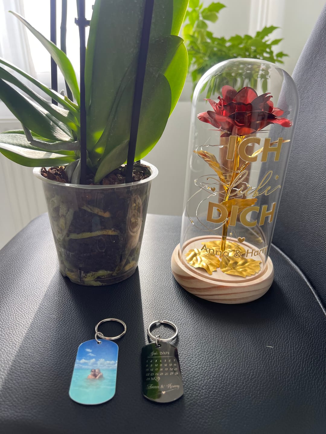 Customer photo review of Unser Tag - Paar-Schlüsselanhänger (Gravur - Schwarz/Weiß)