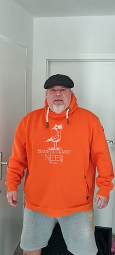 Customer photo review of Möwe Nee (Stick) · Unisex Bio Schalkragen Hoodie