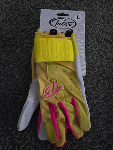 Customer photo review of Mystery Batting Gloves
