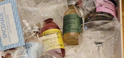 Customer photo review of מארז מתנה לחברה הכי טובה