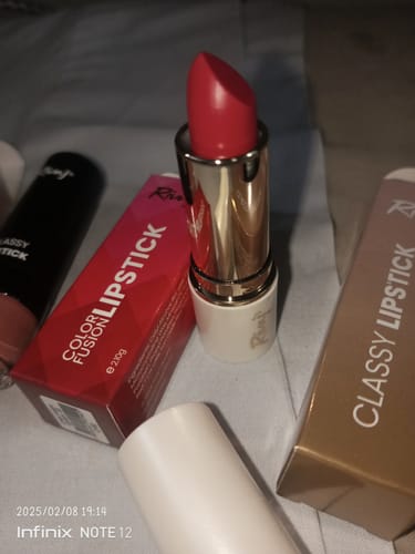 Customer photo review of Rivaj Classy Lipstick