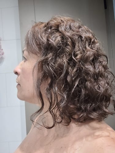 Reseña con foto de un cliente sobre Tratamiento Capilar Polvo de Cassia (Henna Neutra)