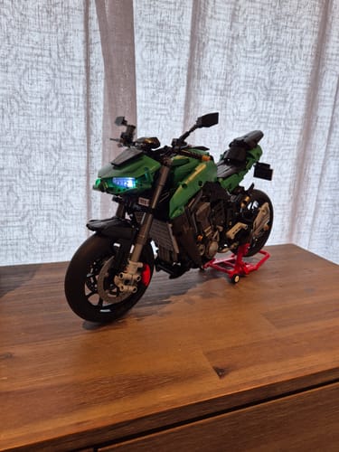 Customer photo review of Green Samurai Motorcycle 2088pcs