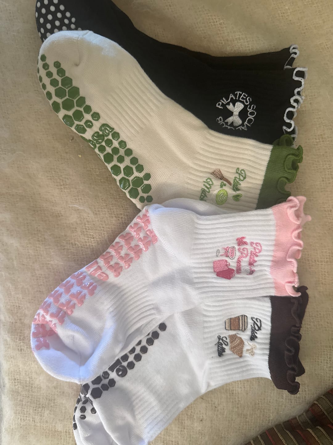 Customer photo review of Elliosa Fam Bundle