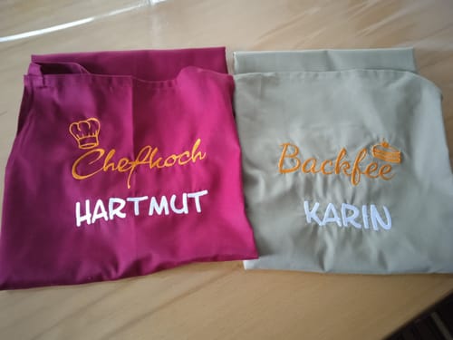 Customer photo review of Wolimbo Kochschürze Grillschürze mit Namen und Motiv bestickt
