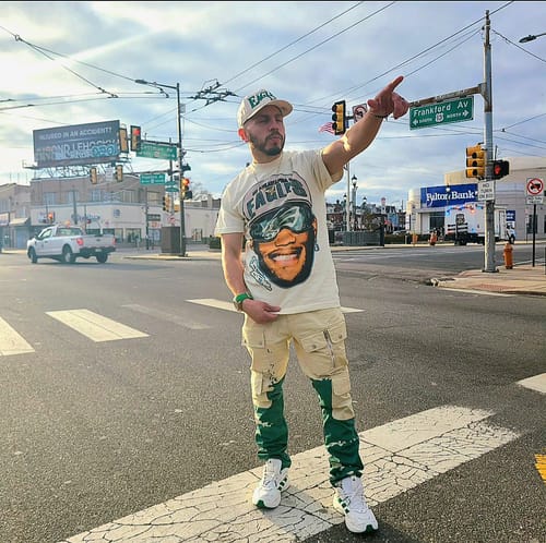 Customer photo review of "Say-Say" Barkley Big Face T-Shirt