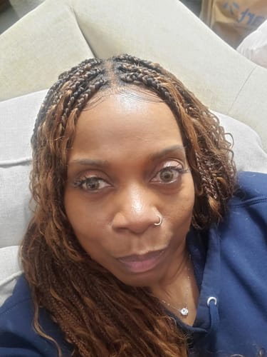 Customer photo review of Glueless 16"-24" Pre Cut HD Full Elastic Lace Lightweight Ready-To-Go Boho Box Braided Wig with Human Hair Boho Curls