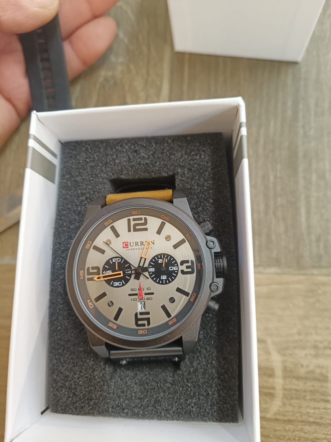 Customer photo review of Curren Sofia® orologio uomo pelle