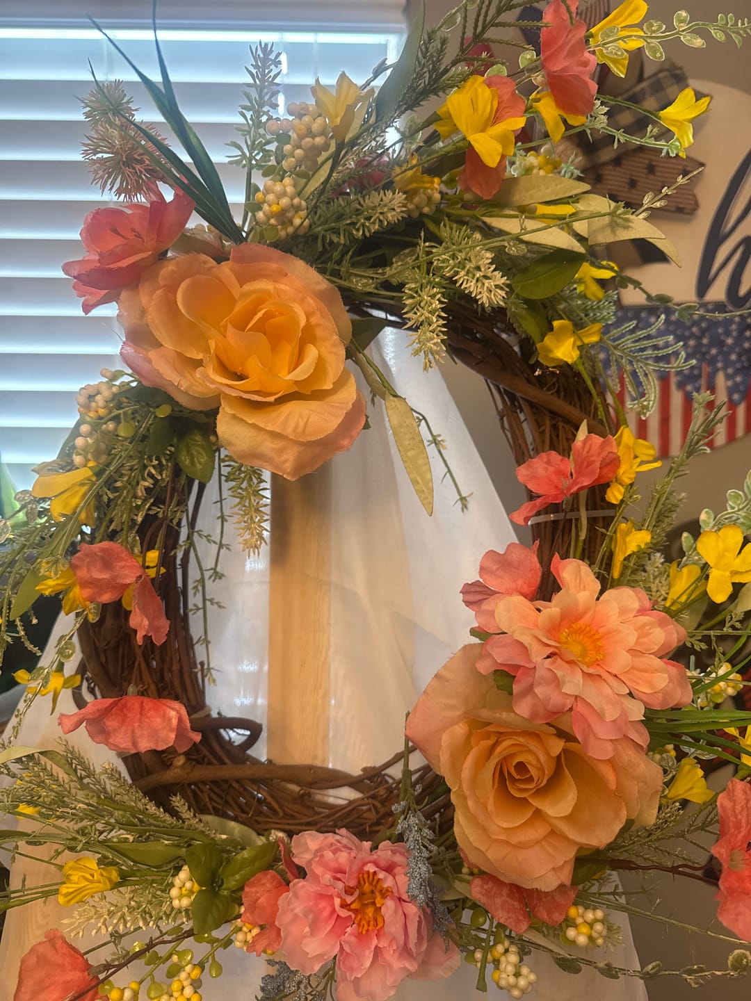 Customer photo review of 14" Oval Grapevine Wreath - DECOE-033