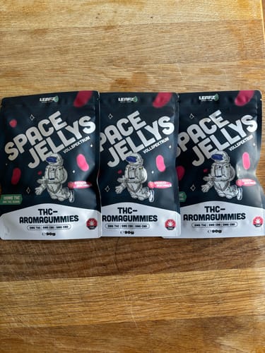 Customer photo review of THC Spacejellies Vollspektrum | 100mg THC | 20 Stk.