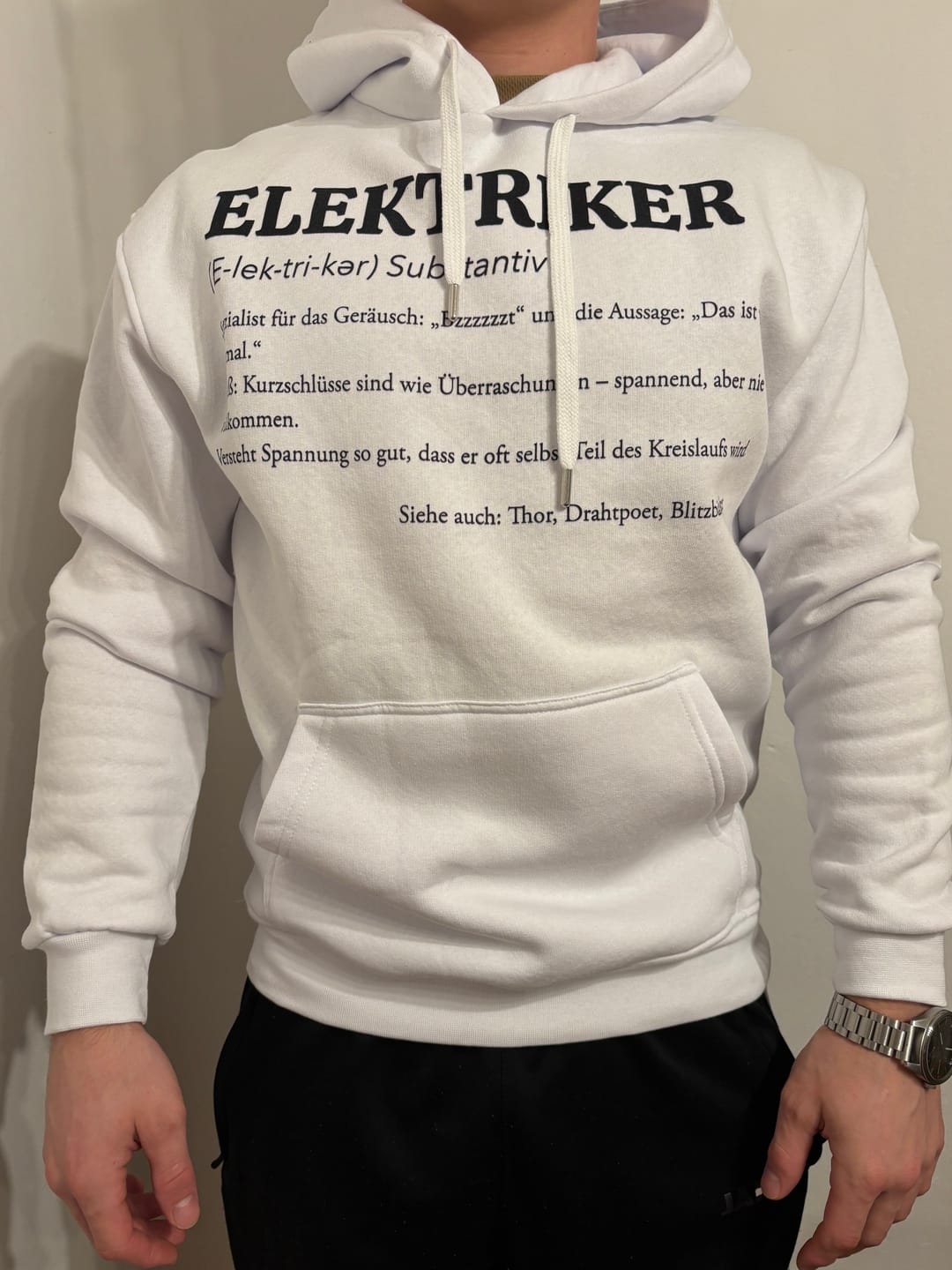 Customer photo review of Hoodie für Elektriker – Lustige Definition für den Profi