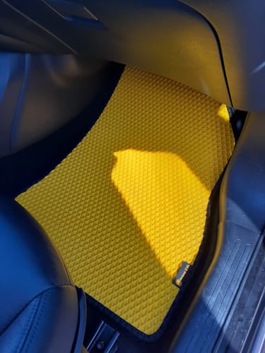 Bodo T. review of Auto Fußmatten nach Maß - Vorne image 1 out of 2