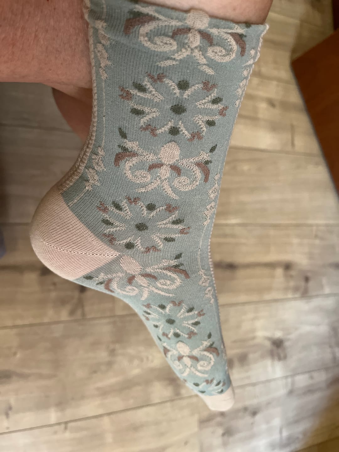 Customer photo review of 5 Pairs Cotton Women Casual Warm Socks