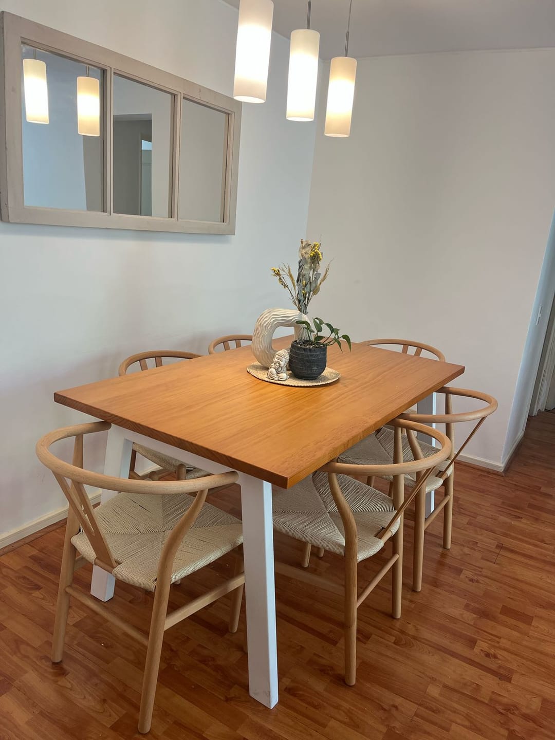 Customer photo review of Mesa de Comedor 6 Sillas Hecho en Chile Venecia