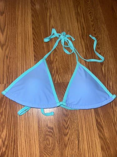 Customer photo review of DANNY Peri Minimal String Triangle Top