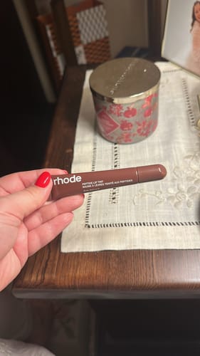 Customer photo review of peptide lip tint / espresso - Disponivel
