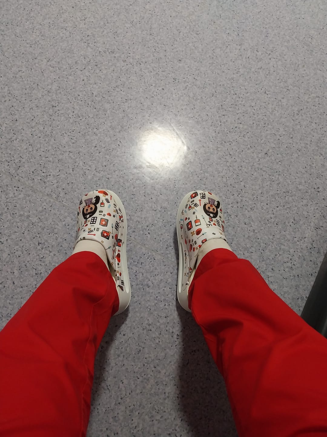 Customer photo review of Saboti Medicali Ortopedici, Albi cu Imprimeu, Femei - Model Airmax Asistenta