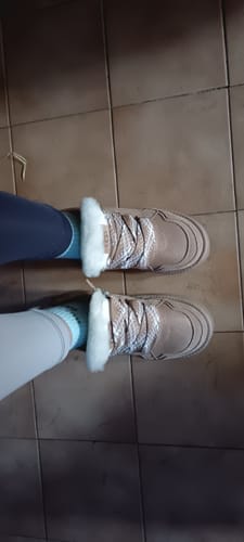 Customer photo review of UGG Basket Lowmel Brown
