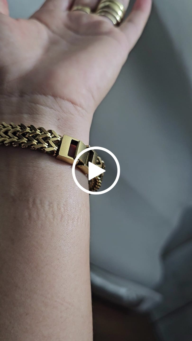 Customer video review of Pulseira Link Banhado em Ouro 18k