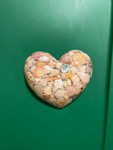 Customer photo review of 7.0x6.0x2.0" Rounded 3D Heart Silicone Mold