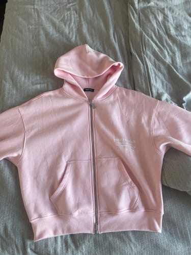 Customer photo review of LABEL ZIP HOODIE LIGHT PINK