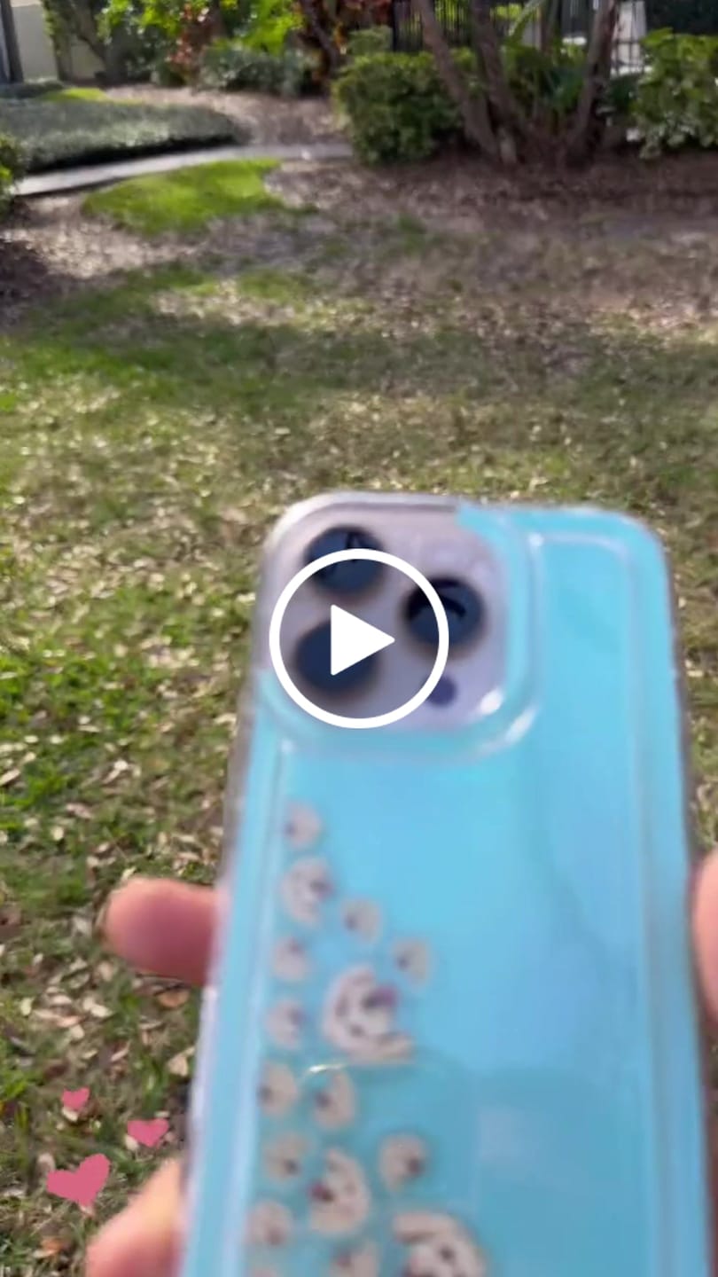 Customer video review of Shaker Case™ with Custom Charms