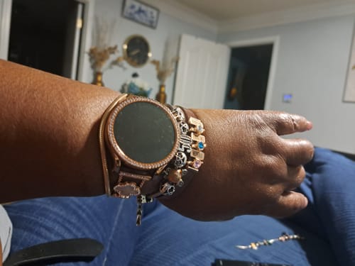 Customer photo review of Mesh charm name rosé gold