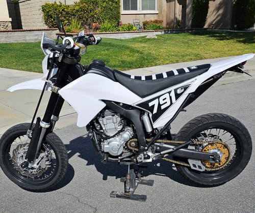 Customer photo review of Custom Seat Cover: 2008 Yamaha WR250X