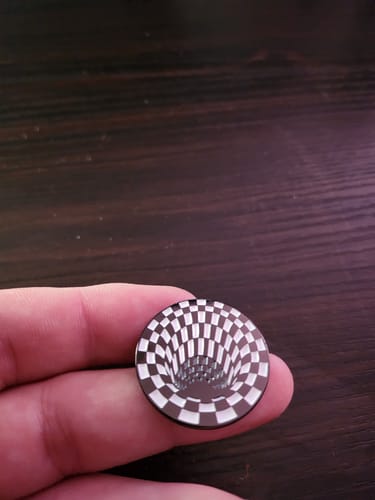 Customer photo review of Optical Illusion - Ball Marker