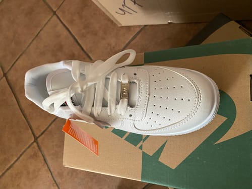 Customer photo review of Tenis Air Force 1 Blanco Total 1.1 Premium