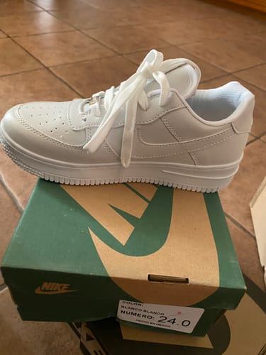 Customer photo review of Tenis Air Force 1 Blanco Total 1.1 Premium