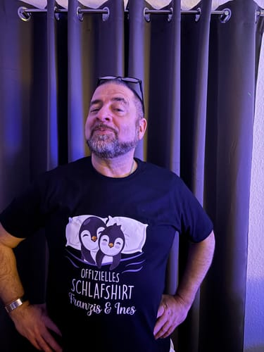 Customer photo review of T-Shirt - Pinguin