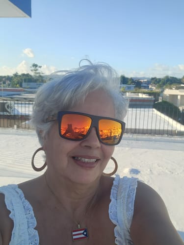 Customer photo review of Mis Raíces Orange