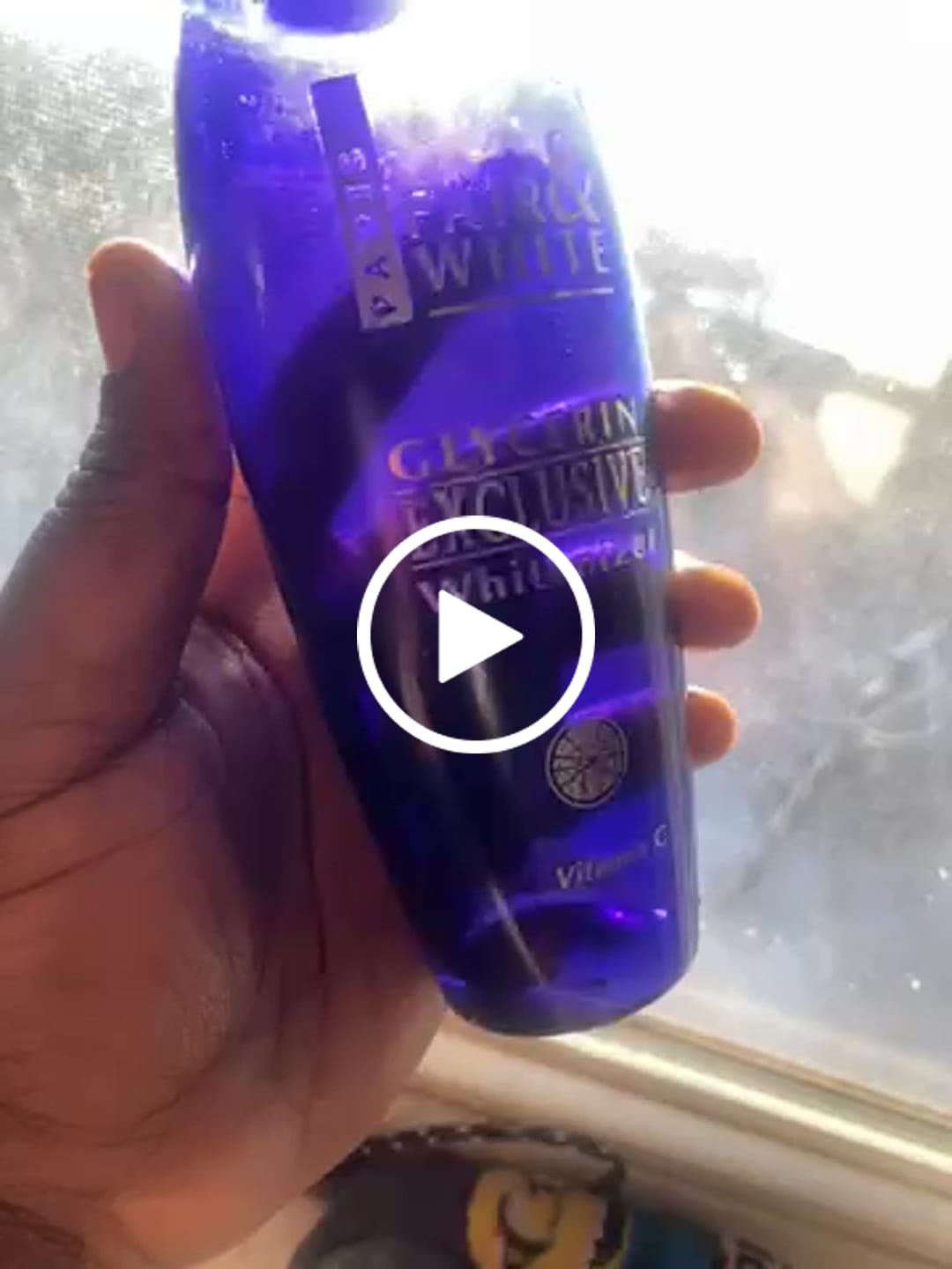 Customer video review of Fair and White Exclusive Glycerin with Pure Vitamin "C" 250 ml / 8.4 fl oz