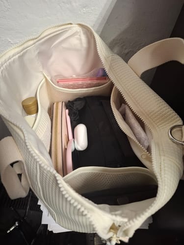 Customer photo review of Bolsa Tote Bag Nara Tablet 11" Cool Capital Blanco