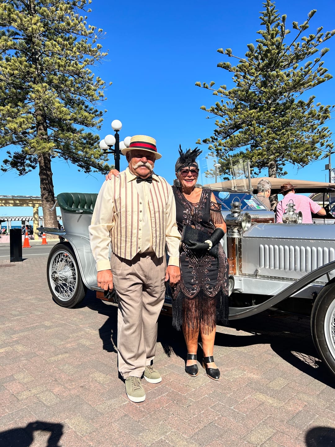 Customer photo review of Isla 1920s Gatsby Dress - Black & Bronze