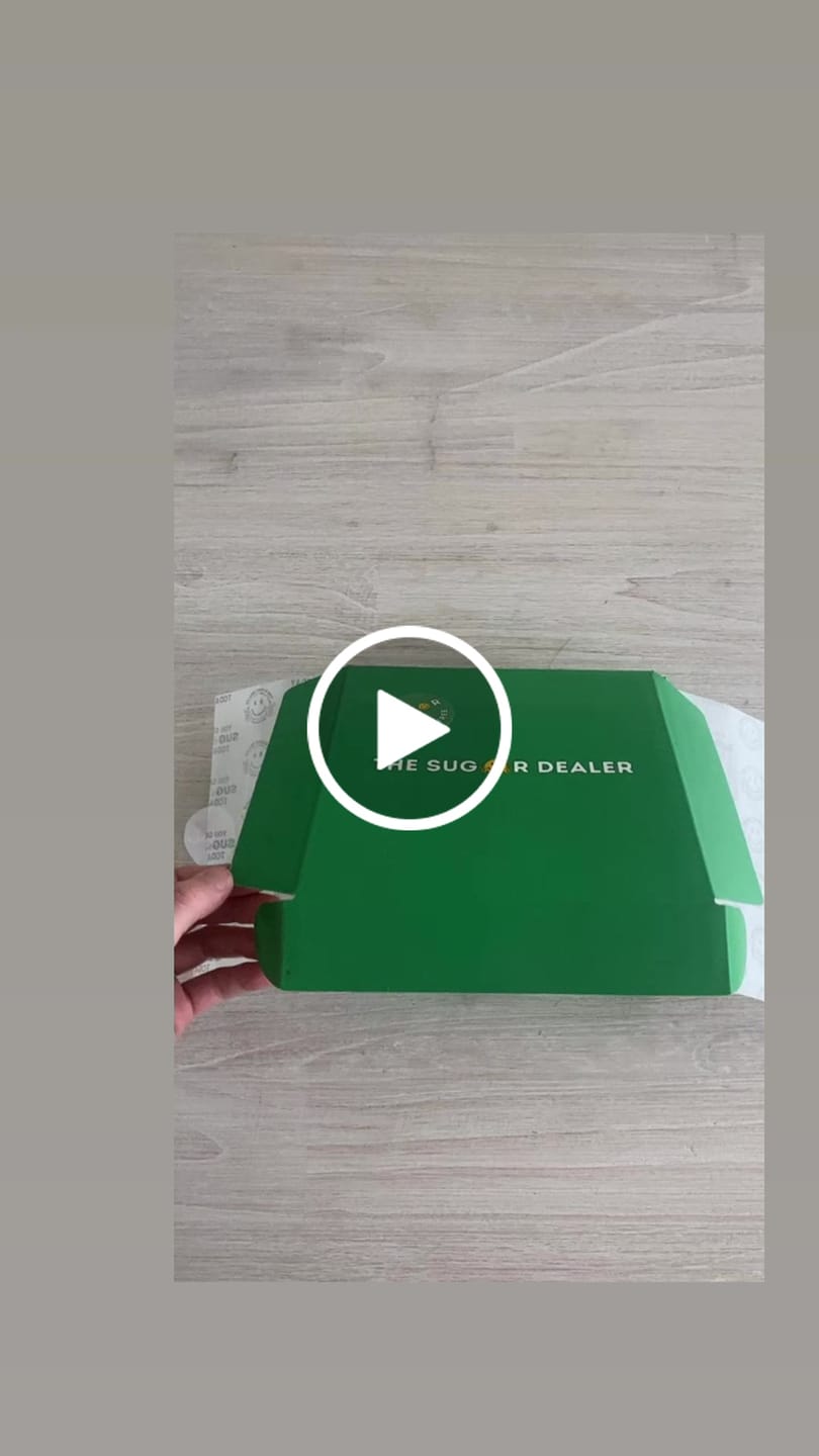 Customer video review of No added gluten custom message brownie