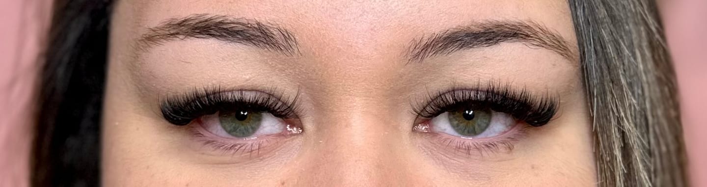 Customer photo review of VELOUR LASH ADHESIVE